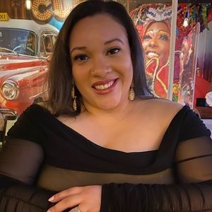 Meet your Posher, Cindy